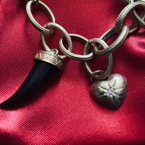 JESSICA - Heart & Tusk Costume Jewelry Bracelet
